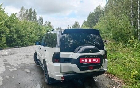 Mitsubishi Pajero IV, 2019 год, 4 650 000 рублей, 3 фотография