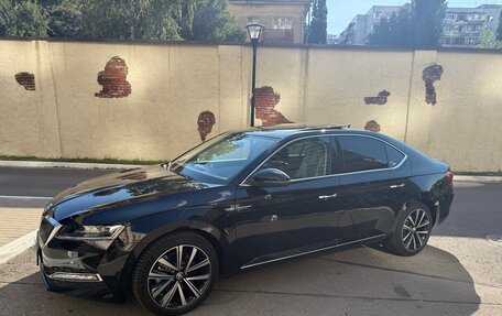 Skoda Superb III рестайлинг, 2025 год, 3 750 000 рублей, 5 фотография