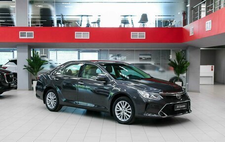 Toyota Camry, 2015 год, 1 590 000 рублей, 3 фотография