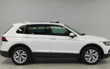 Volkswagen Tiguan II, 2021 год, 3 300 000 рублей, 3 фотография