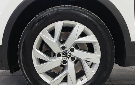 Volkswagen Tiguan II, 2021 год, 3 300 000 рублей, 8 фотография