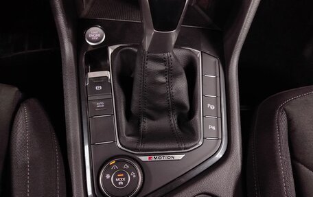 Volkswagen Tiguan II, 2021 год, 3 300 000 рублей, 15 фотография