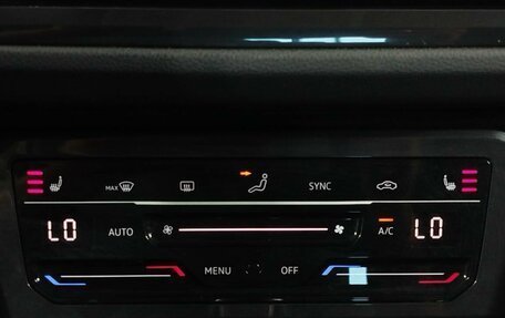 Volkswagen Tiguan II, 2021 год, 3 300 000 рублей, 14 фотография