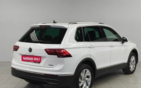 Volkswagen Tiguan II, 2021 год, 3 300 000 рублей, 4 фотография