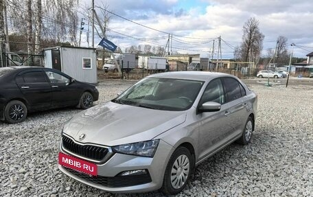 Skoda Rapid II, 2022 год, 1 300 000 рублей, 2 фотография