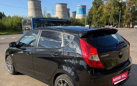 Hyundai Solaris II рестайлинг, 2015 год, 850 000 рублей, 4 фотография