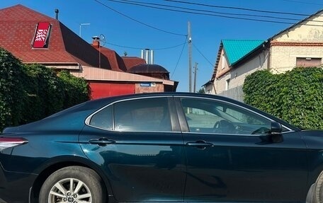 Toyota Camry, 2021 год, 2 400 000 рублей, 5 фотография