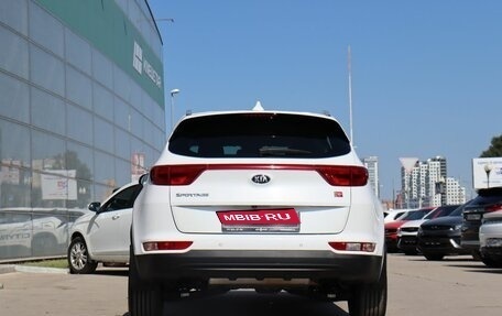 KIA Sportage IV рестайлинг, 2018 год, 1 990 000 рублей, 6 фотография