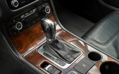 Volkswagen Touareg III, 2011 год, 1 802 700 рублей, 8 фотография