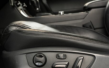 Volkswagen Touareg III, 2011 год, 1 802 700 рублей, 9 фотография