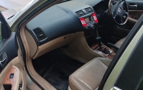Honda Accord VII рестайлинг, 2003 год, 200 000 рублей, 1 фотография