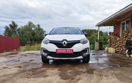 Renault Kaptur I рестайлинг, 2017 год, 1 510 000 рублей, 1 фотография