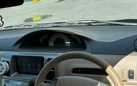 Toyota Raum II, 2003 год, 630 000 рублей, 14 фотография