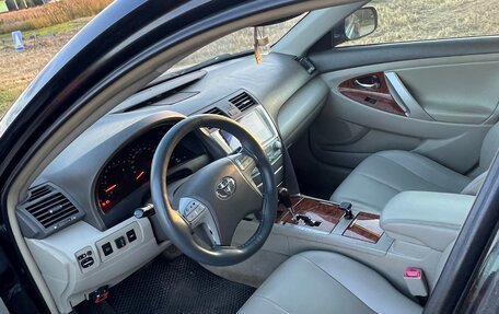 Toyota Camry, 2008 год, 750 000 рублей, 7 фотография