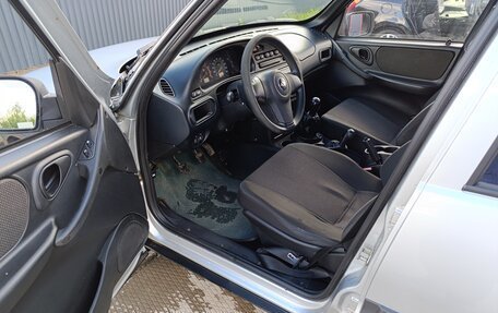 Chevrolet Niva I рестайлинг, 2010 год, 410 000 рублей, 7 фотография