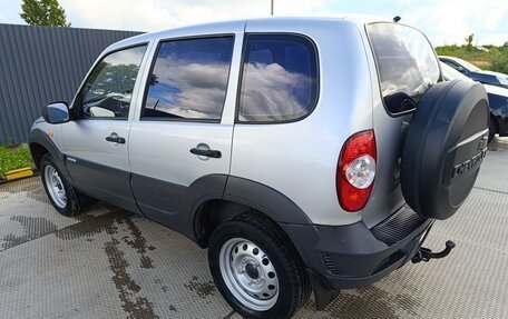 Chevrolet Niva I рестайлинг, 2010 год, 410 000 рублей, 6 фотография
