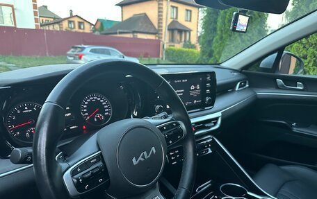 KIA K5, 2022 год, 3 100 000 рублей, 6 фотография