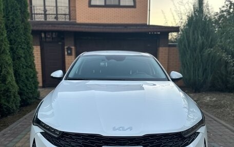 KIA K5, 2022 год, 3 100 000 рублей, 2 фотография
