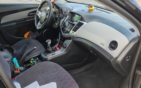 Chevrolet Cruze II, 2011 год, 380 000 рублей, 23 фотография
