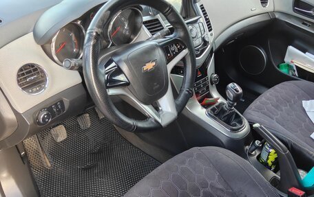 Chevrolet Cruze II, 2011 год, 380 000 рублей, 30 фотография