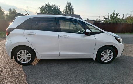 Honda Fit, 2020 год, 1 330 000 рублей, 3 фотография