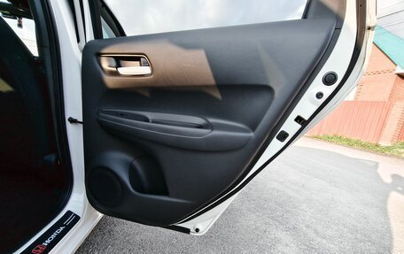 Honda Fit, 2020 год, 1 330 000 рублей, 11 фотография