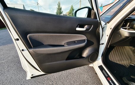 Honda Fit, 2020 год, 1 330 000 рублей, 13 фотография