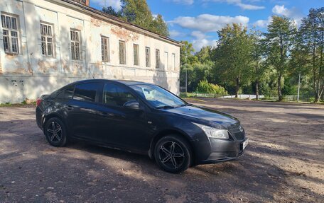 Chevrolet Cruze II, 2010 год, 570 000 рублей, 4 фотография