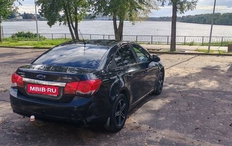 Chevrolet Cruze II, 2010 год, 570 000 рублей, 2 фотография