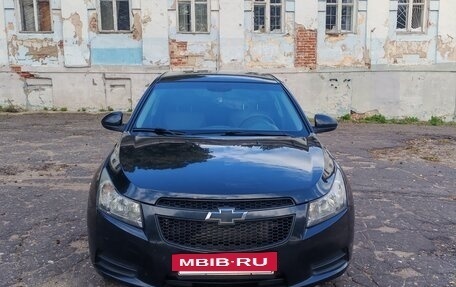 Chevrolet Cruze II, 2010 год, 570 000 рублей, 10 фотография