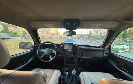 Chevrolet Suburban, 2005 год, 2 950 000 рублей, 5 фотография