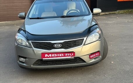 KIA cee'd I рестайлинг, 2011 год, 1 090 000 рублей, 2 фотография