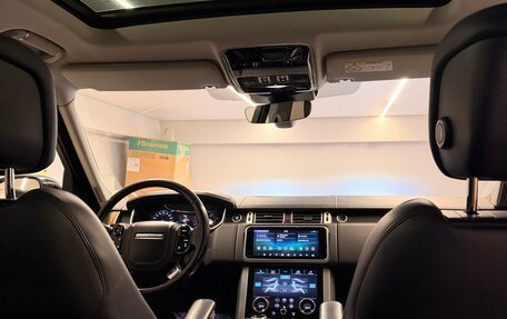 Land Rover Range Rover IV рестайлинг, 2018 год, 6 490 000 рублей, 12 фотография