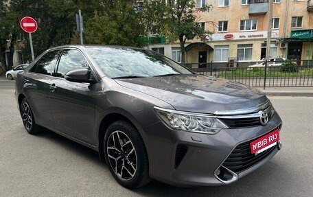 Toyota Camry, 2016 год, 1 950 000 рублей, 3 фотография