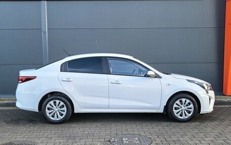 KIA Rio IV, 2022 год, 1 649 000 рублей, 3 фотография