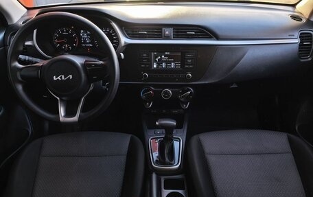 KIA Rio IV, 2022 год, 1 649 000 рублей, 16 фотография