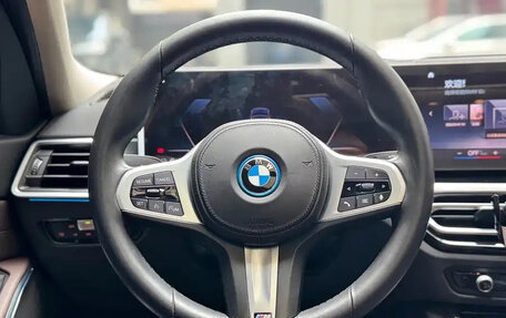 BMW i3 I01 рестайлинг, 2023 год, 3 978 000 рублей, 10 фотография