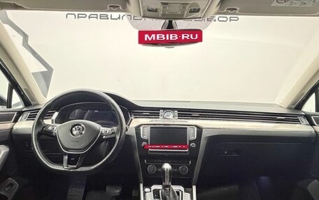 Volkswagen Passat B8 рестайлинг, 2016 год, 1 849 000 рублей, 19 фотография