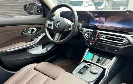 BMW i3 I01 рестайлинг, 2023 год, 3 978 000 рублей, 13 фотография
