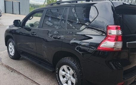 Toyota Land Cruiser Prado 150 рестайлинг 2, 2016 год, 4 100 000 рублей, 5 фотография