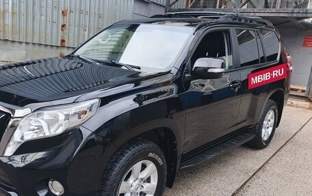Toyota Land Cruiser Prado 150 рестайлинг 2, 2016 год, 4 100 000 рублей, 6 фотография