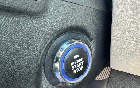 Hyundai Grand Starex Grand Starex I рестайлинг 2, 2019 год, 3 799 000 рублей, 7 фотография