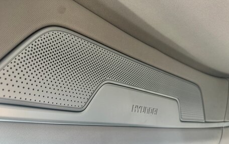 Hyundai Grand Starex Grand Starex I рестайлинг 2, 2019 год, 3 799 000 рублей, 19 фотография