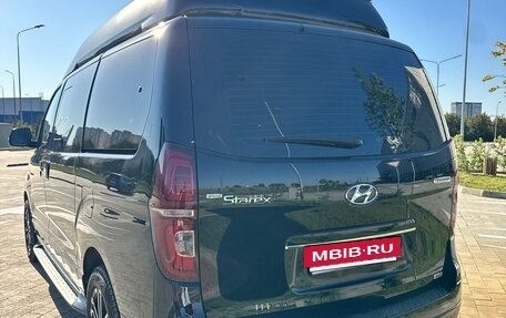 Hyundai Grand Starex Grand Starex I рестайлинг 2, 2019 год, 3 799 000 рублей, 24 фотография