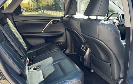 Lexus RX IV рестайлинг, 2018 год, 3 450 000 рублей, 20 фотография