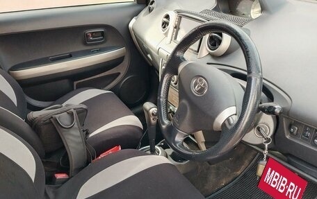 Toyota Ist II, 2002 год, 400 000 рублей, 4 фотография