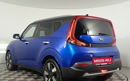 KIA Soul II рестайлинг, 2019 год, 1 900 000 рублей, 5 фотография