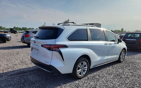 Toyota Sienna, 2024 год, 7 258 000 рублей, 3 фотография