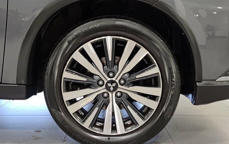 Mitsubishi Outlander III рестайлинг 3, 2020 год, 2 406 000 рублей, 22 фотография