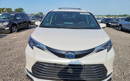 Toyota Sienna, 2024 год, 7 258 000 рублей, 5 фотография